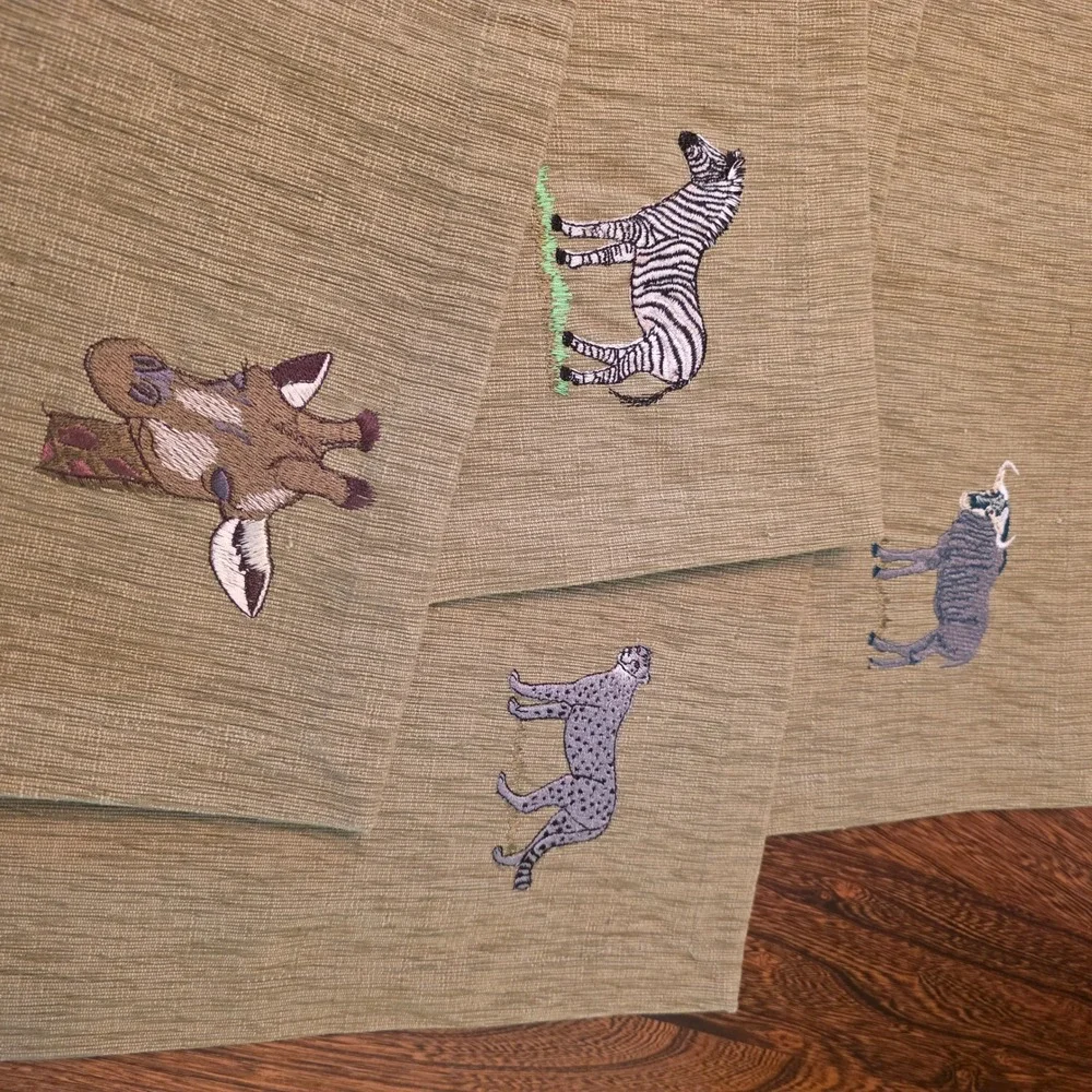 African Safari Embroidered Placemats & Napkins Set of 8 Sage Green Giraffe Zebra